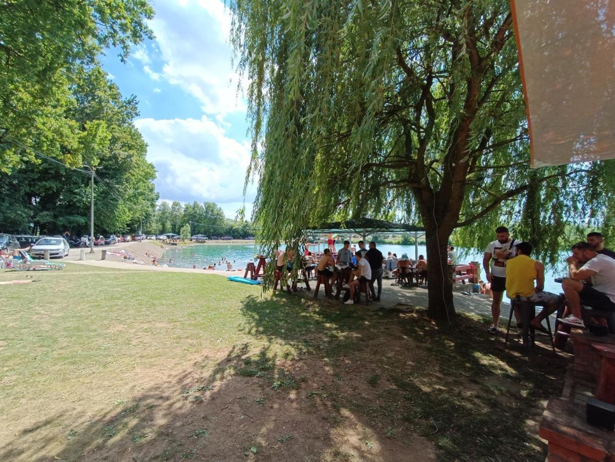 Laguna Club Lake Resort Donji Zabar Buitenkant foto